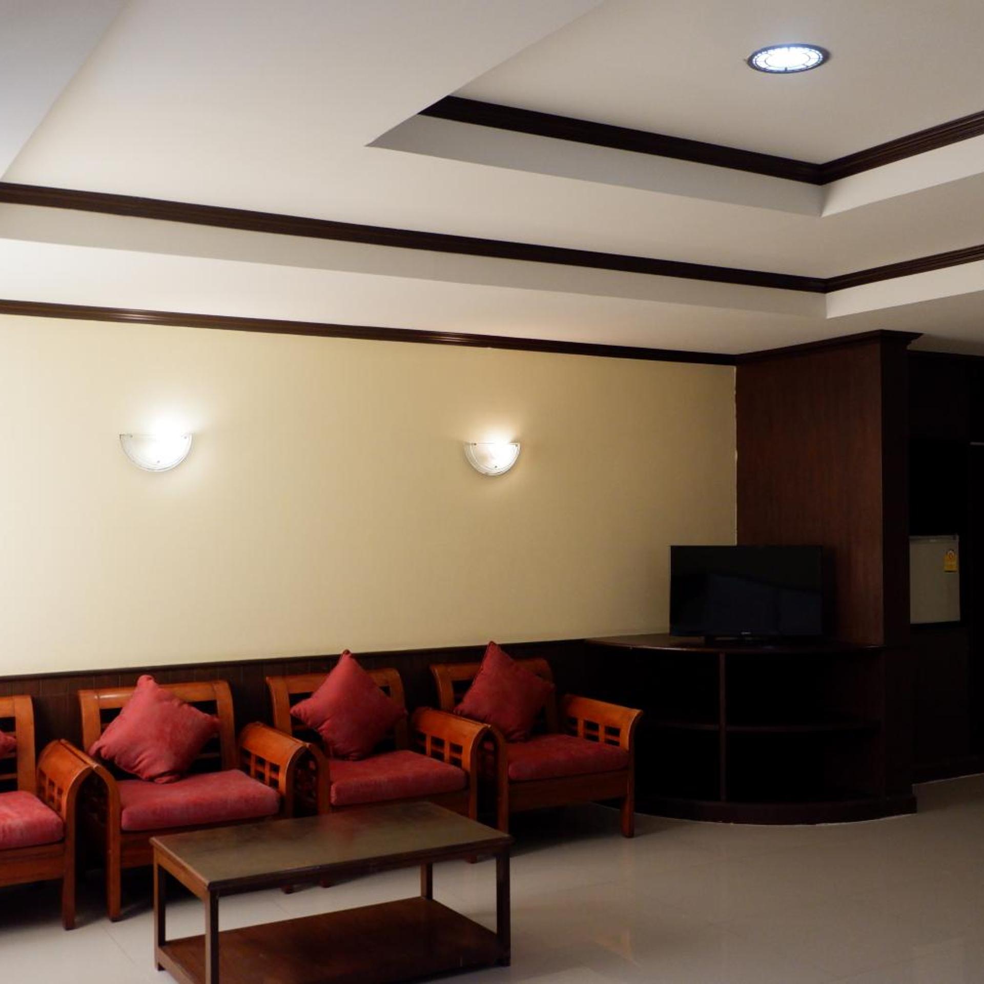 Auychai Grand Hotel 32/50