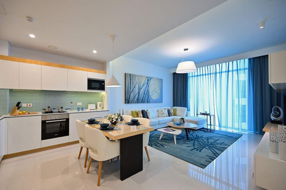 Springfield Suites Seef 24/63