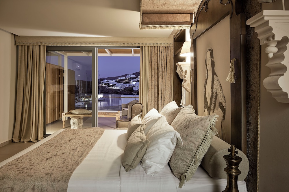 Kythnos Bay Hotel 9/50
