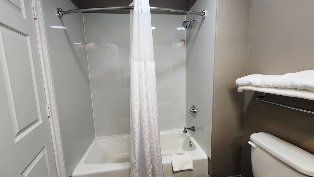 Motel6 Ennis, TX 64/66