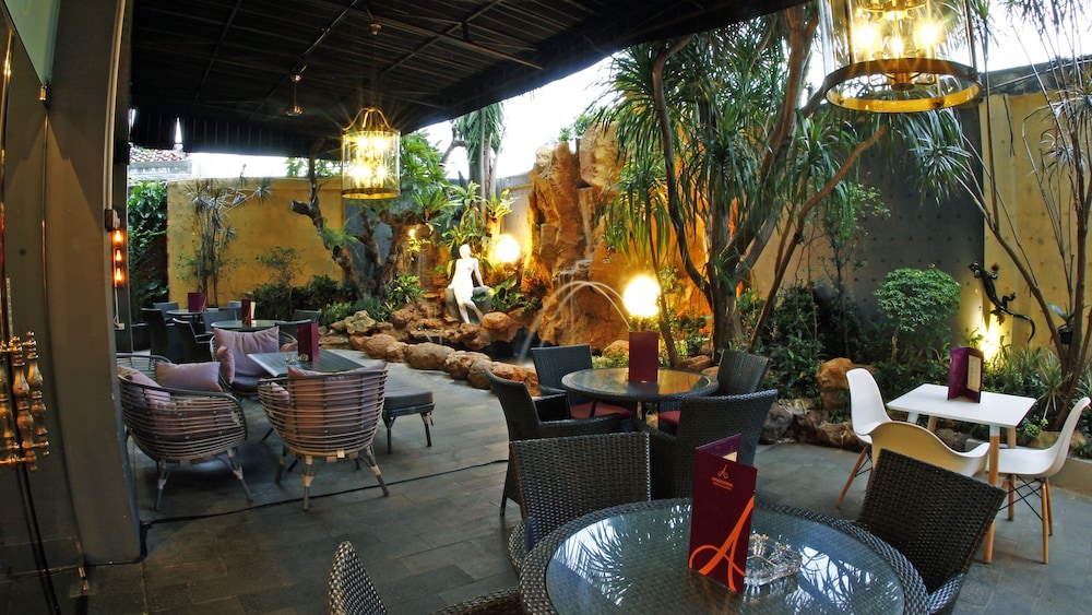 Amaroossa Cosmo Jakarta 29/50
