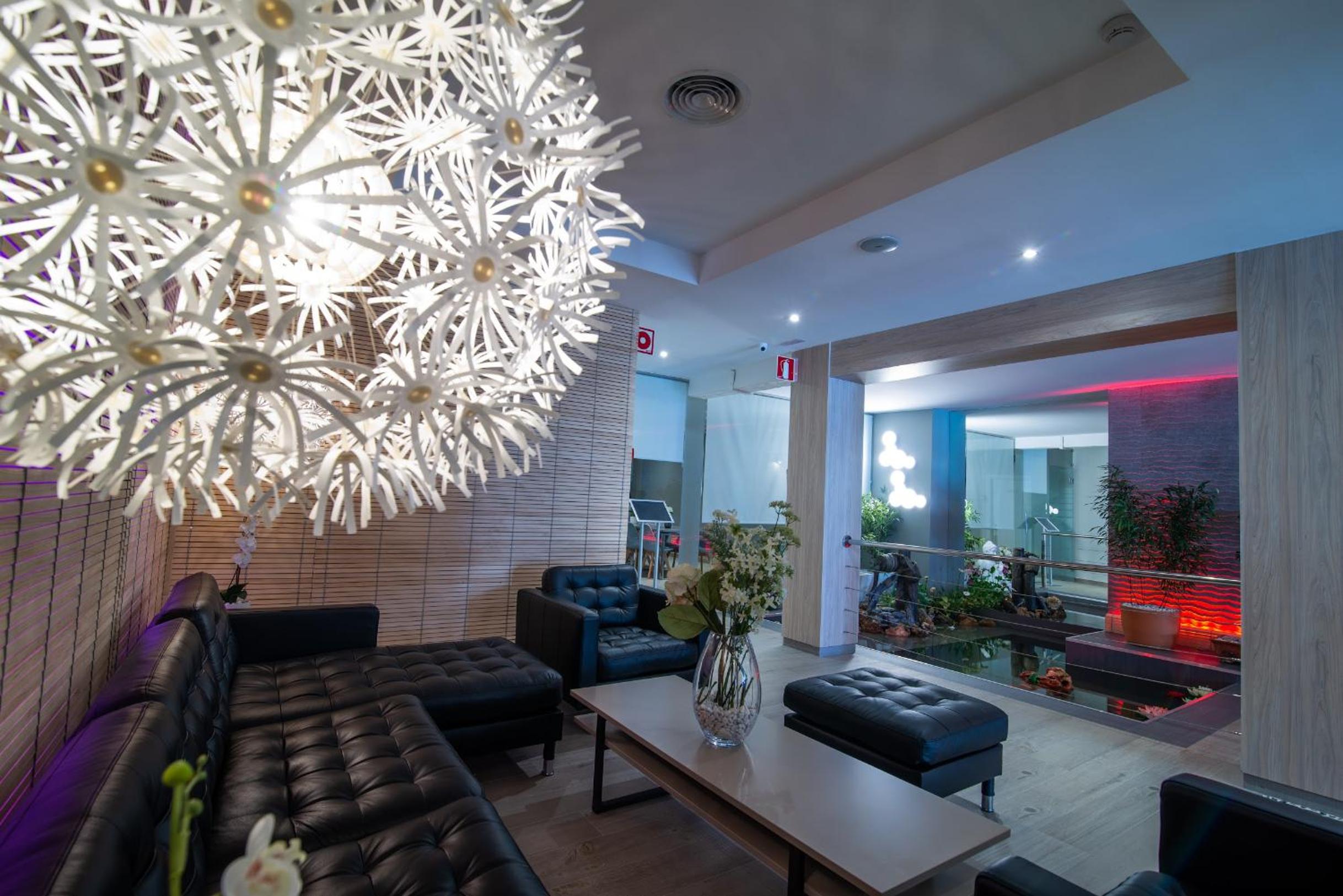 Hotel Nomada 38/50
