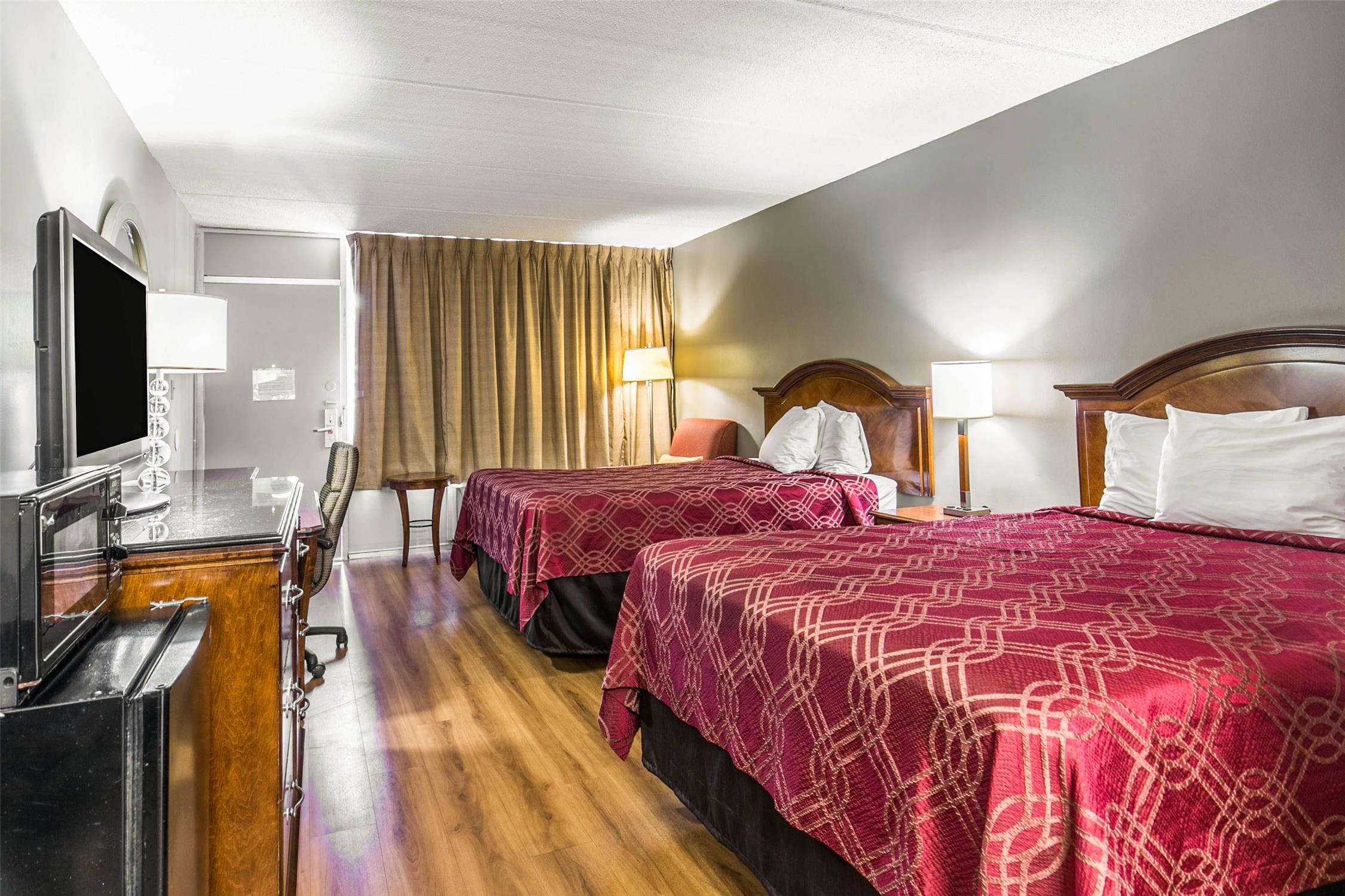 ROOM, 2 DOUBLE BEDS