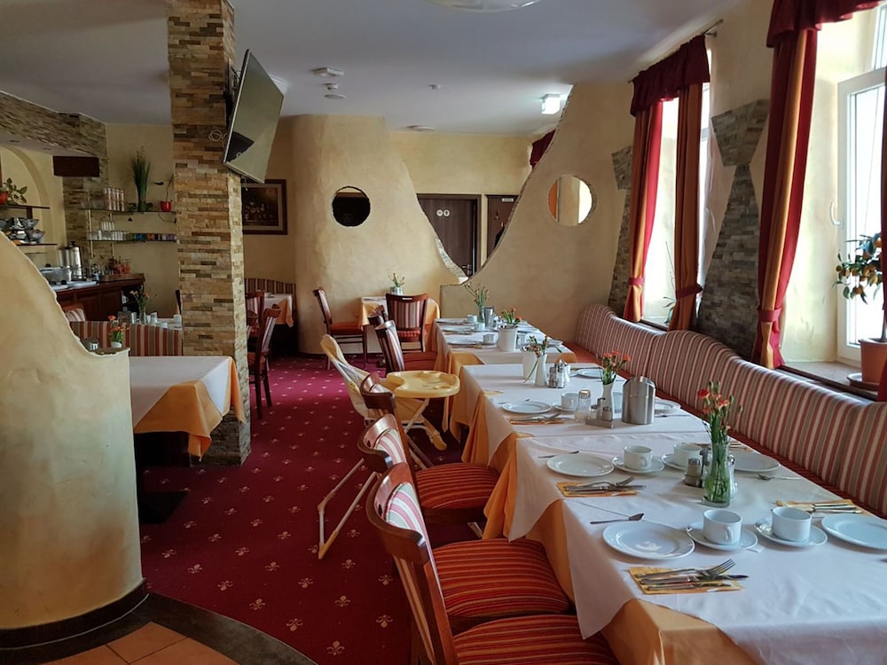 Hotel Medaillon 33/41