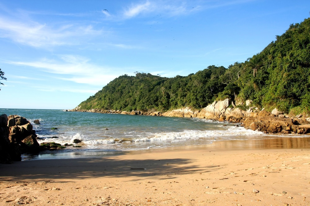 Pousada Ilha do Itacolomi (ex Pousada Praia do Trapiche) 46/50