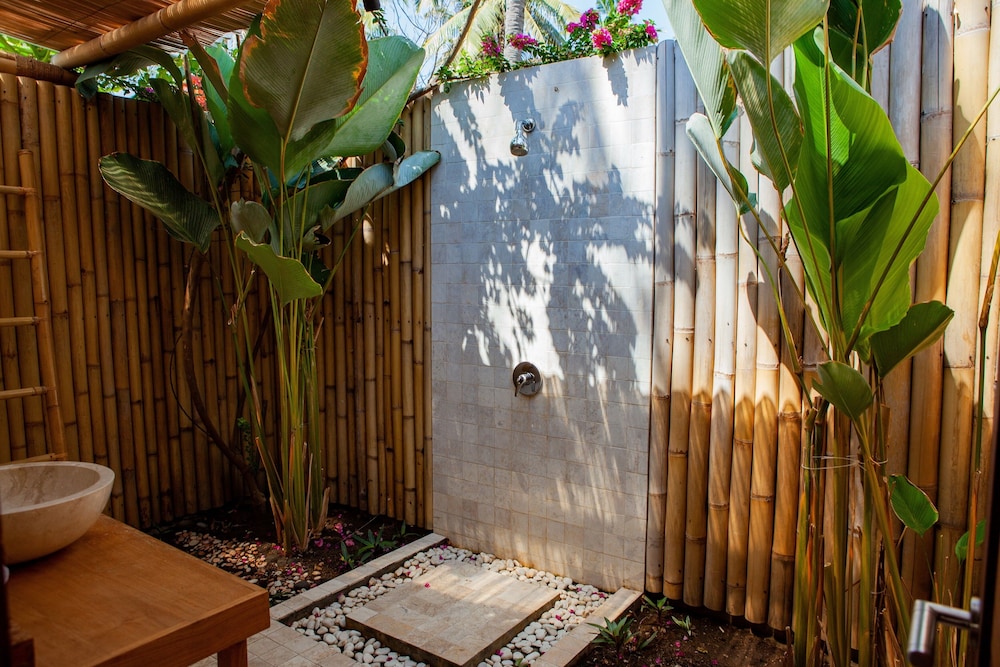 Gili Tenda Resort 6/50