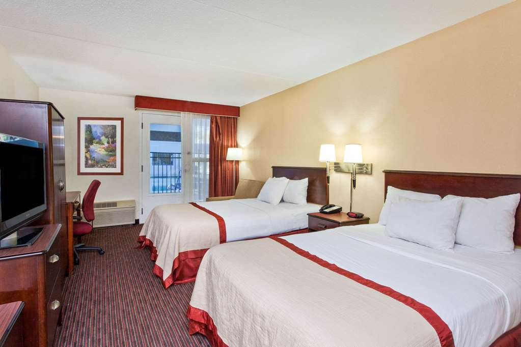 A Victory Hotel and Suites 10/60