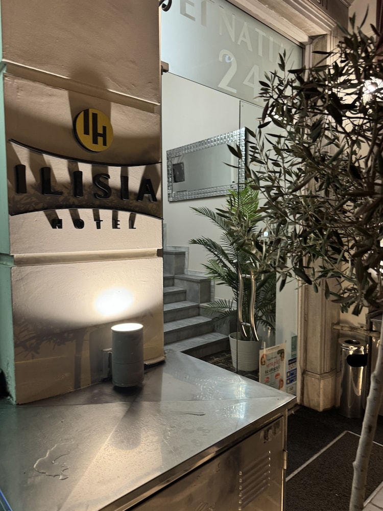 Hotel Ilisia 55/68