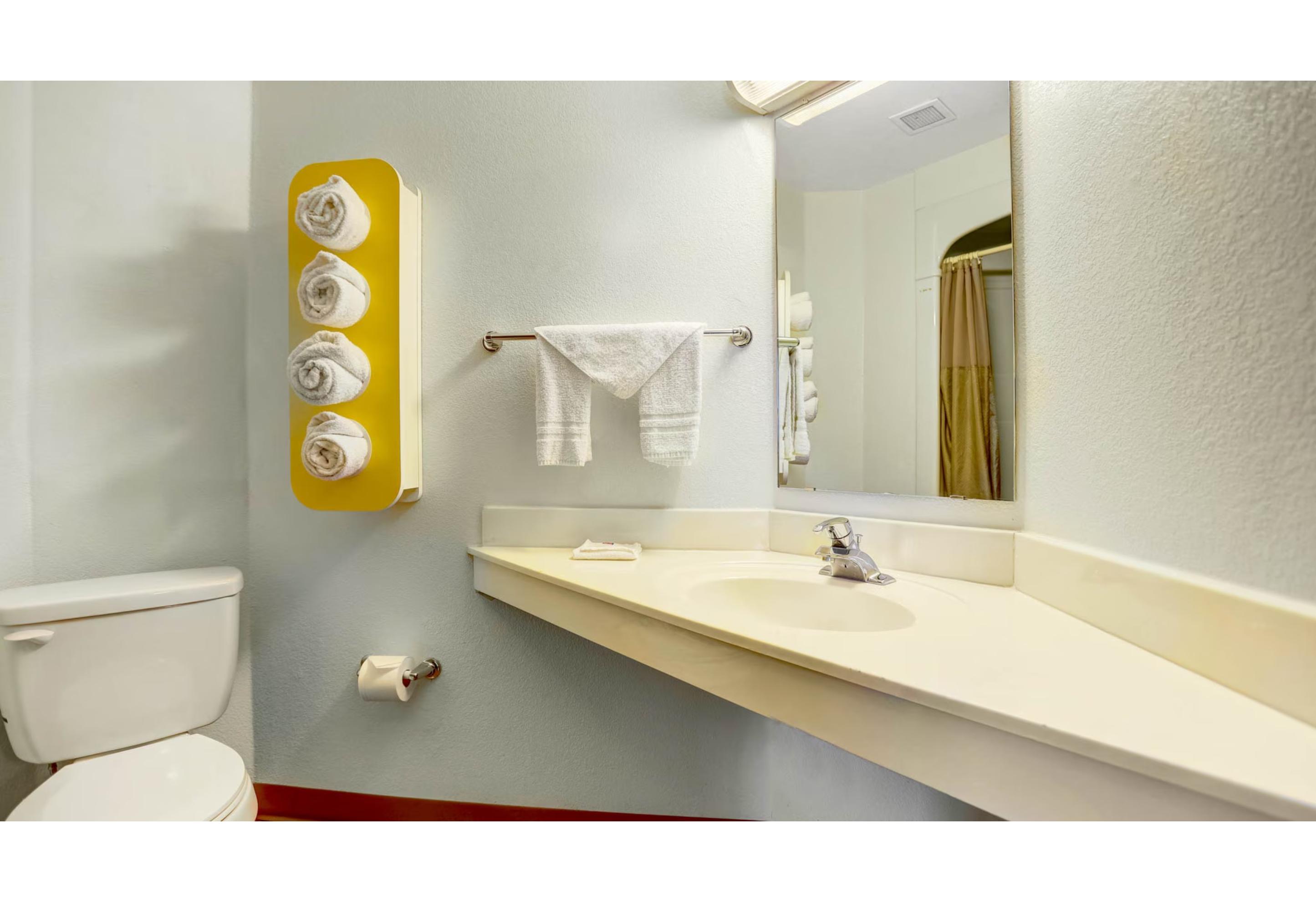 1 Queen Bed - Non-Smoking, Motel6 Benson, AZ 9/9