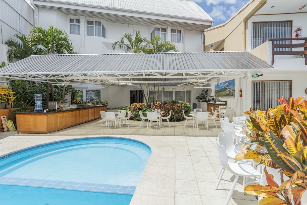 Hotel Suites Cristina 6/69