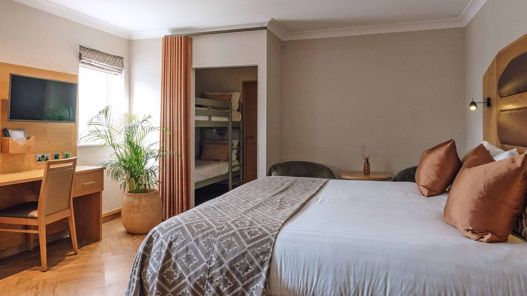 The Fairlawns Hotel And Spa 14/83