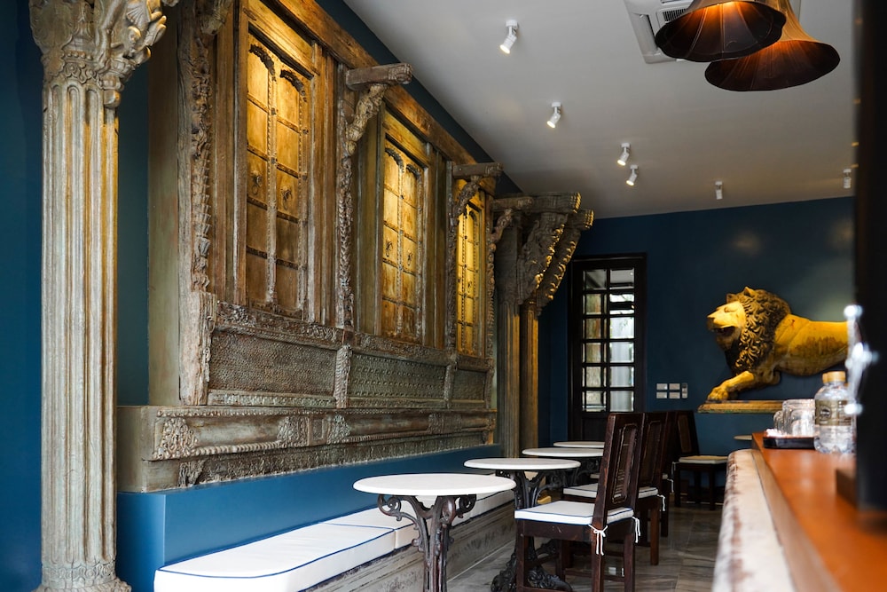 The Bridge An Eclectic Luxotel Chiangmai 10/72