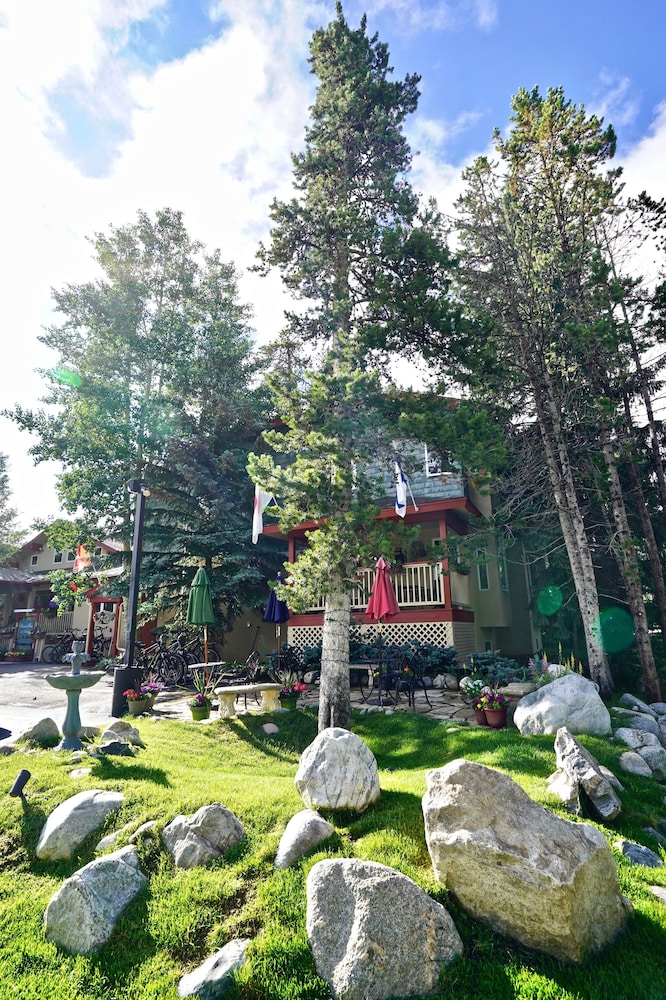 Frisco Inn on Galena Street 50/50