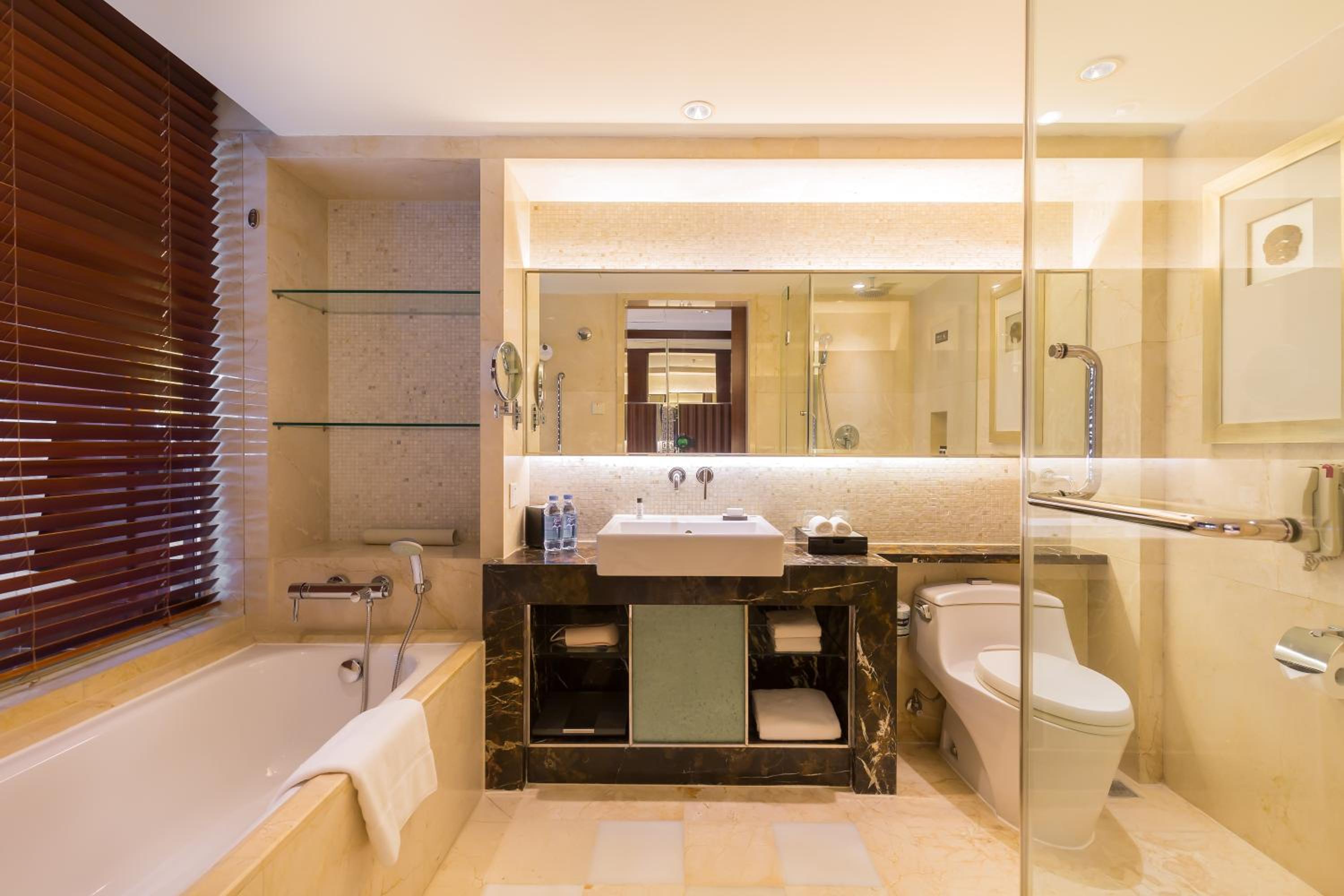 غرفة سوبيريور بسرير كوين، Beijing Pudi Hotel 3/3