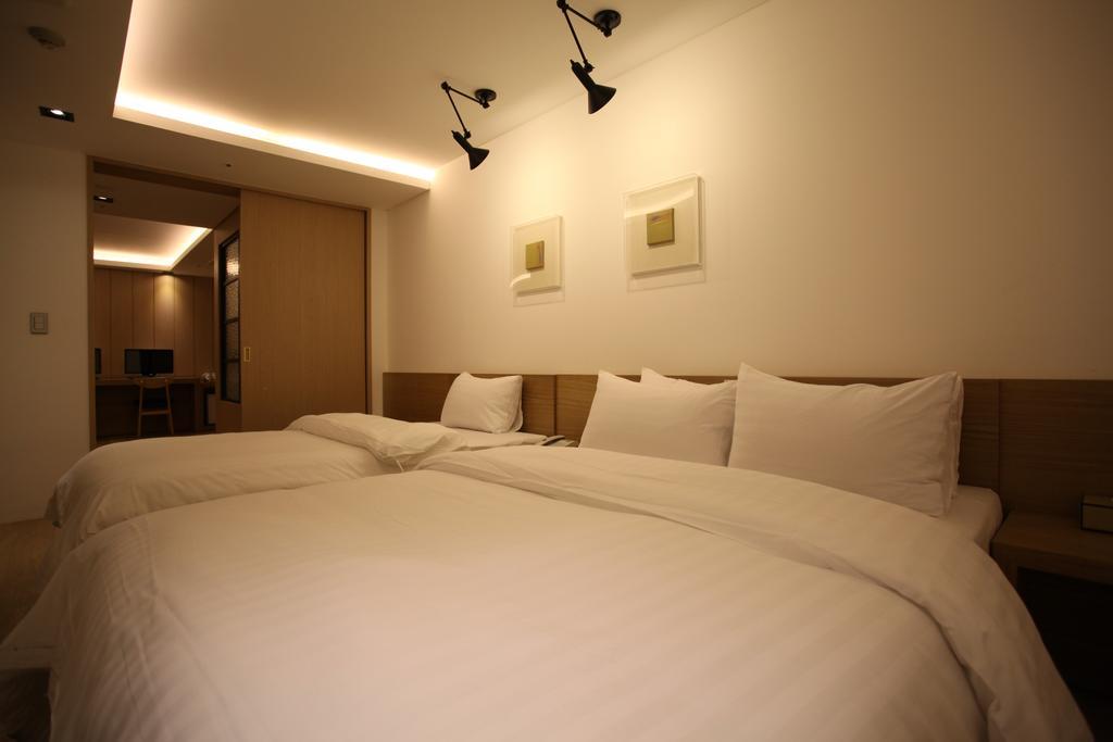 R.Lee Suite Hotel Ganseok 9/31