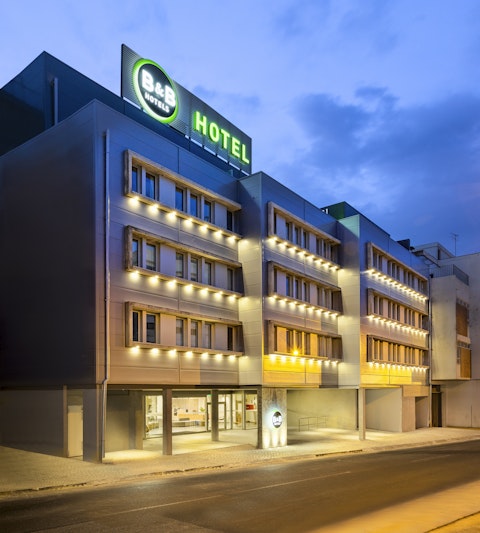 B&B HOTEL Lisboa Aeroporto in LOURES