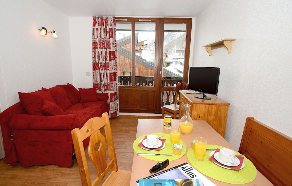 LES HAUTS DU ROGONEY 10/18