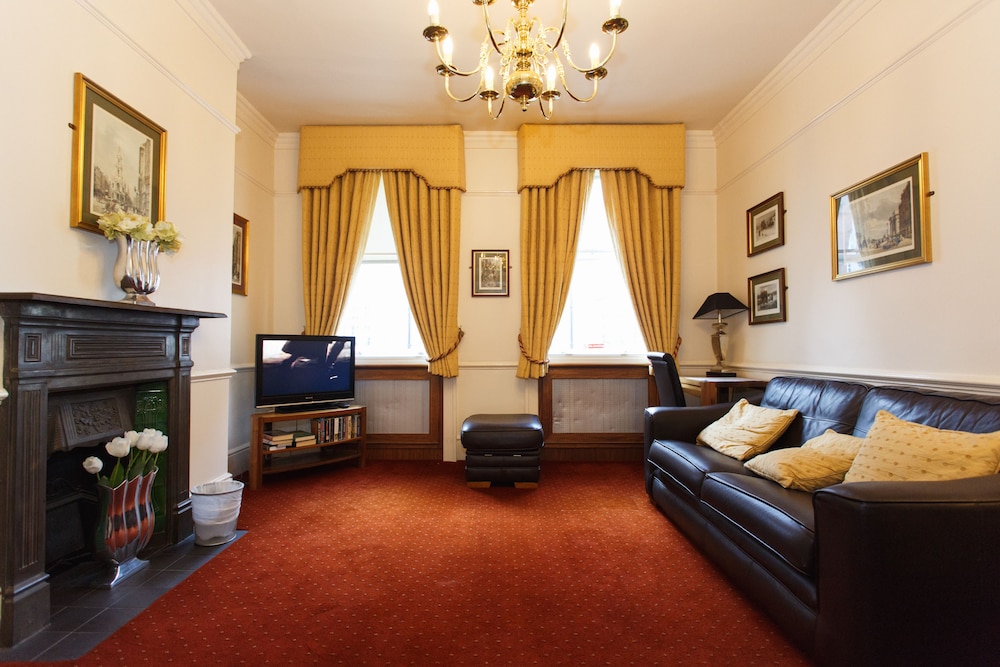 Morgan Hotel 22/35