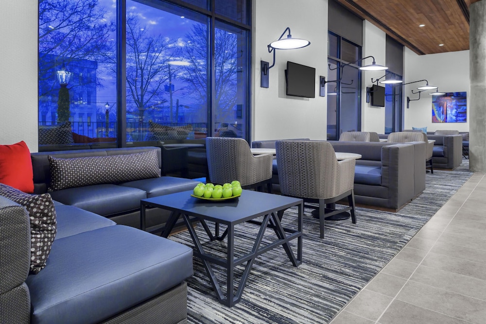 Hyatt Place Athens Downtown 31/62