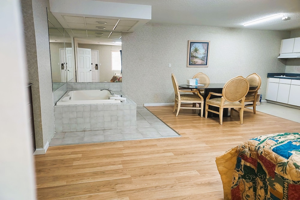 Studio Inn Suites 30/35