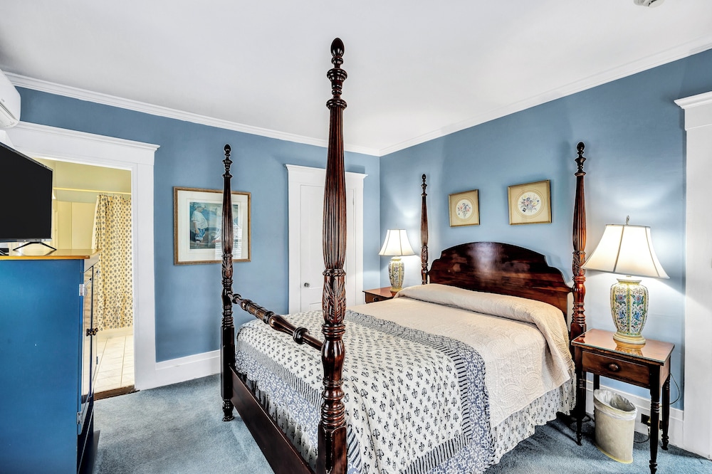The Whalewalk Inn & Spa 8/50