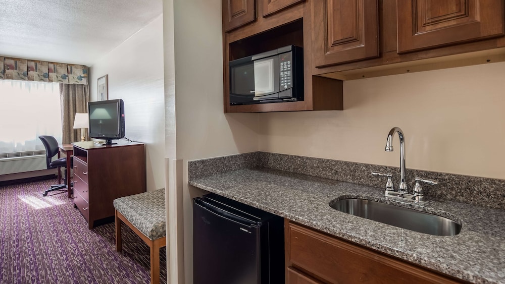 Best Western Socorro Hotel & Suites 29/36