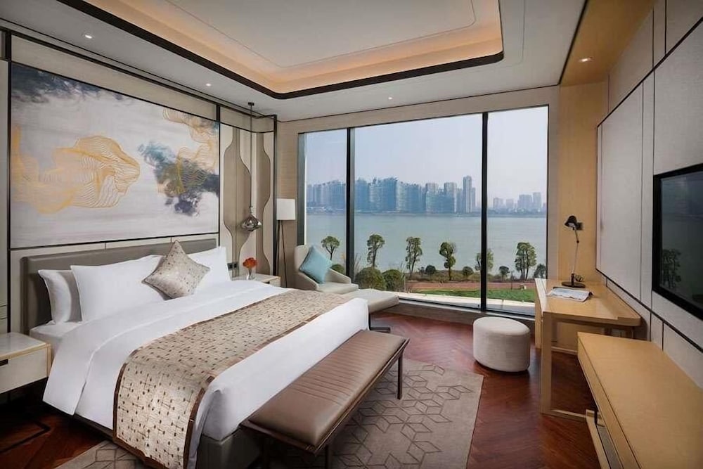Howard Johnson by Wyndham Yacht Club Hotel Changsha 14/30