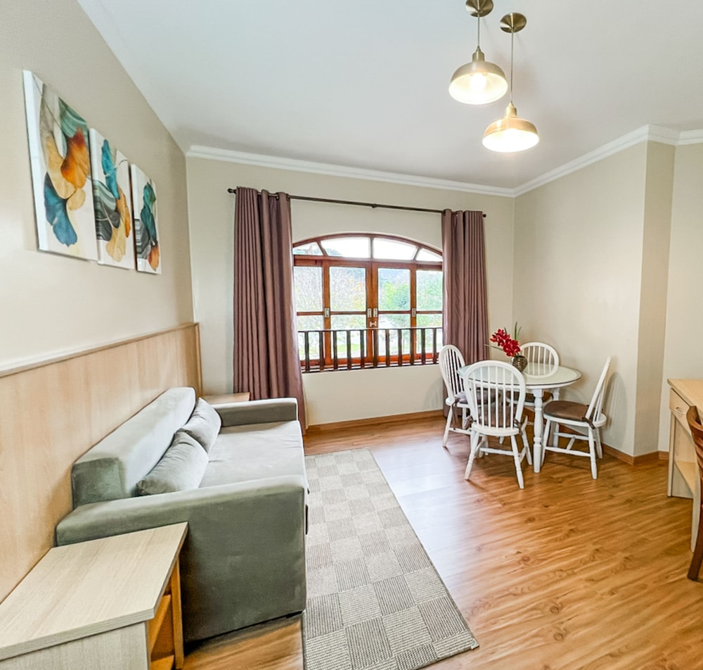 Euro Suite Campos do Jordao 57/68