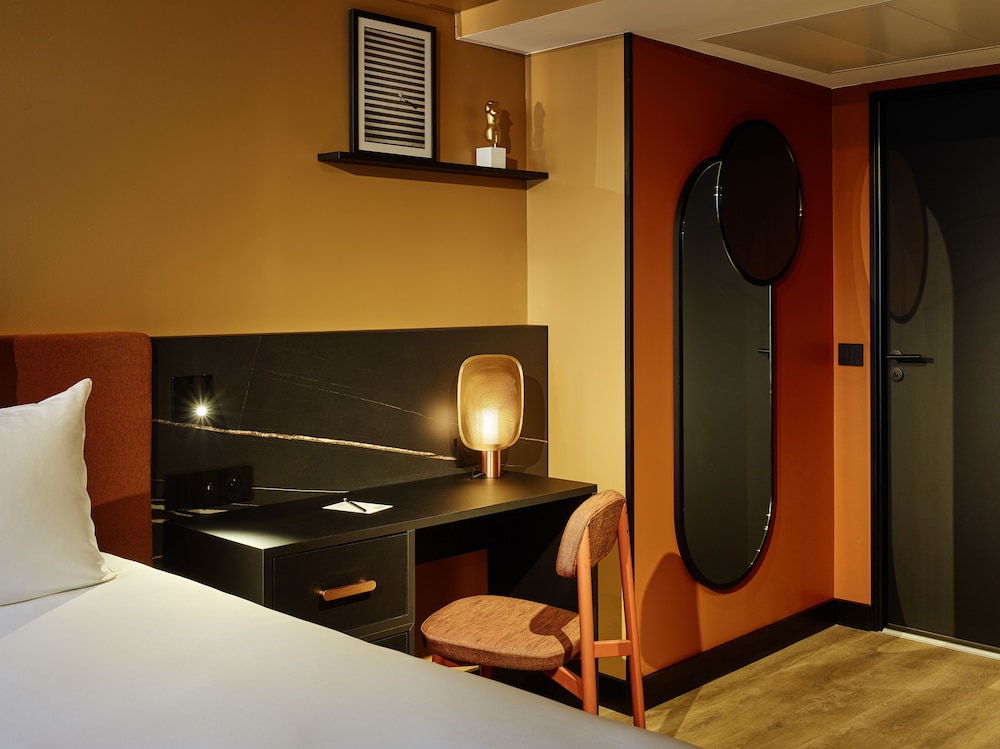 TRIBE Paris Saint Ouen 22/59