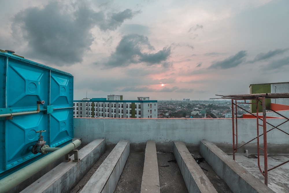 OYO 498 Green Lake View Ciputat 43/65