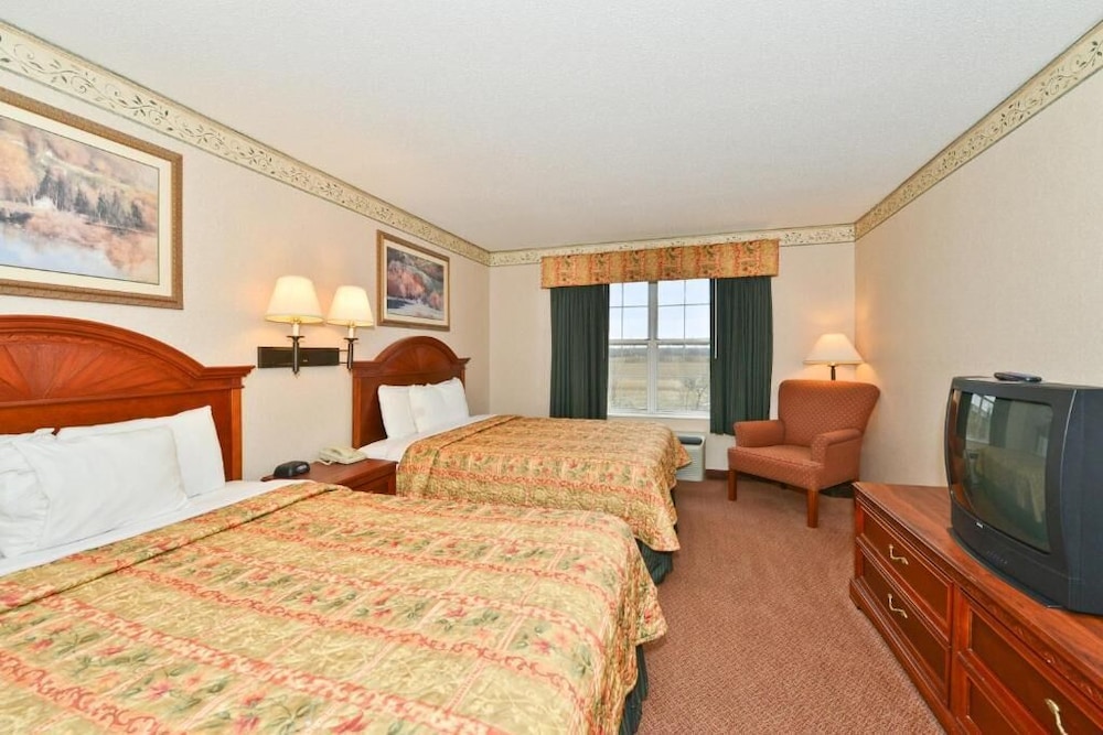 BlissPoint Inn and Suites Marion 8/47
