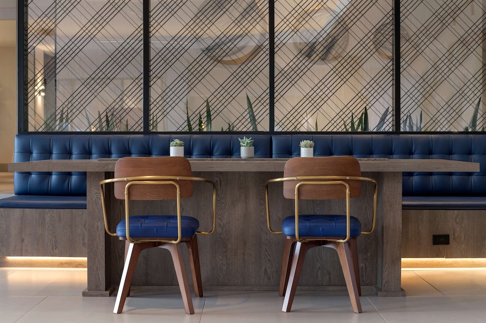 Doubletree By Hilton San Francisco South Airport Blvd 43/53
