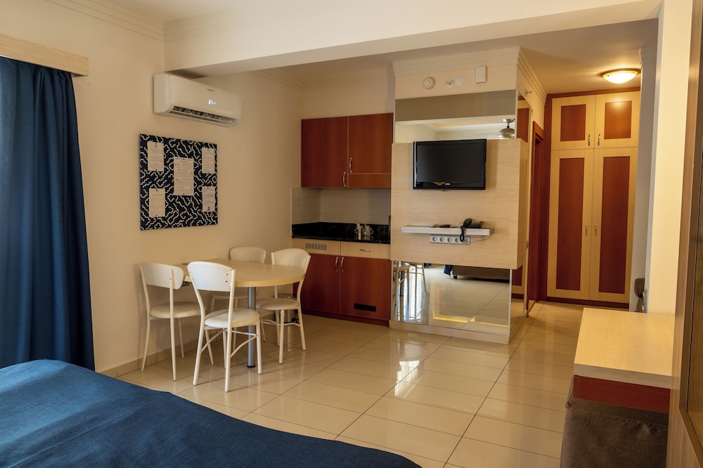 Family Life Pascha Bay Hotel 23/50
