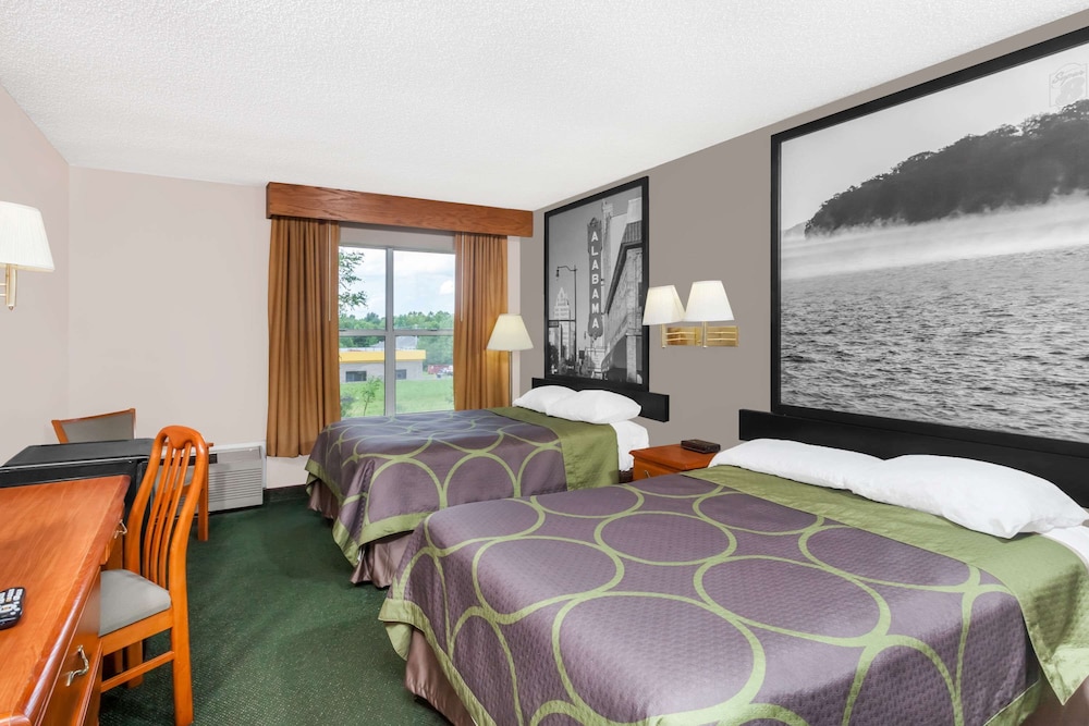 Super 8 By Wyndham Athens 13/33