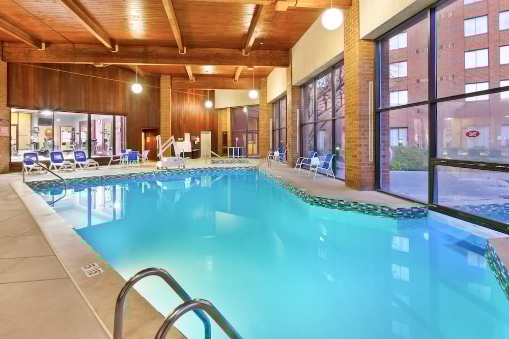 Crowne Plaza Columbus North-Worthington in COLUMBUS - OH