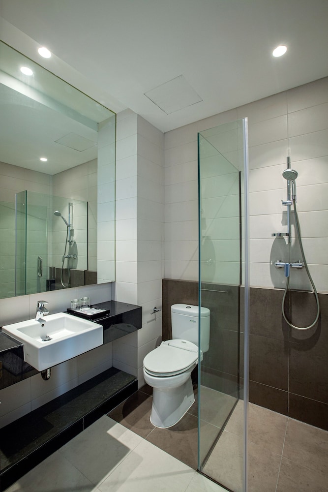 MIERS Kuningan, ARTOTEL Curated 37/38