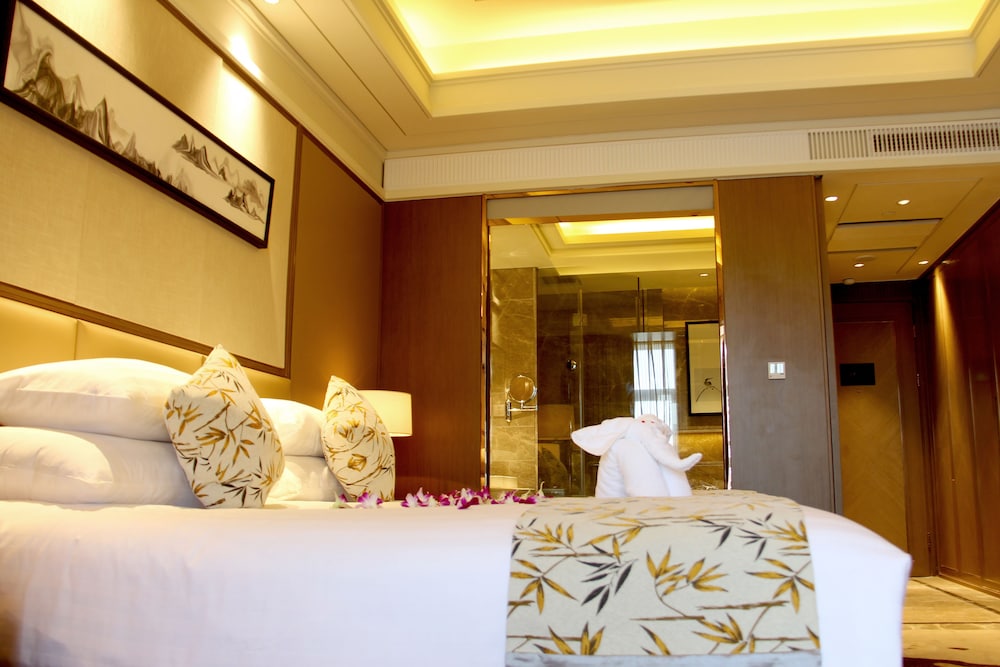Zheshang New Century Grand Hotel 12/31