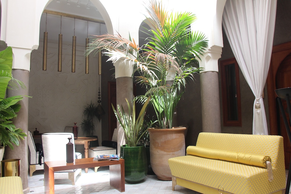 Riad Houma 27/50