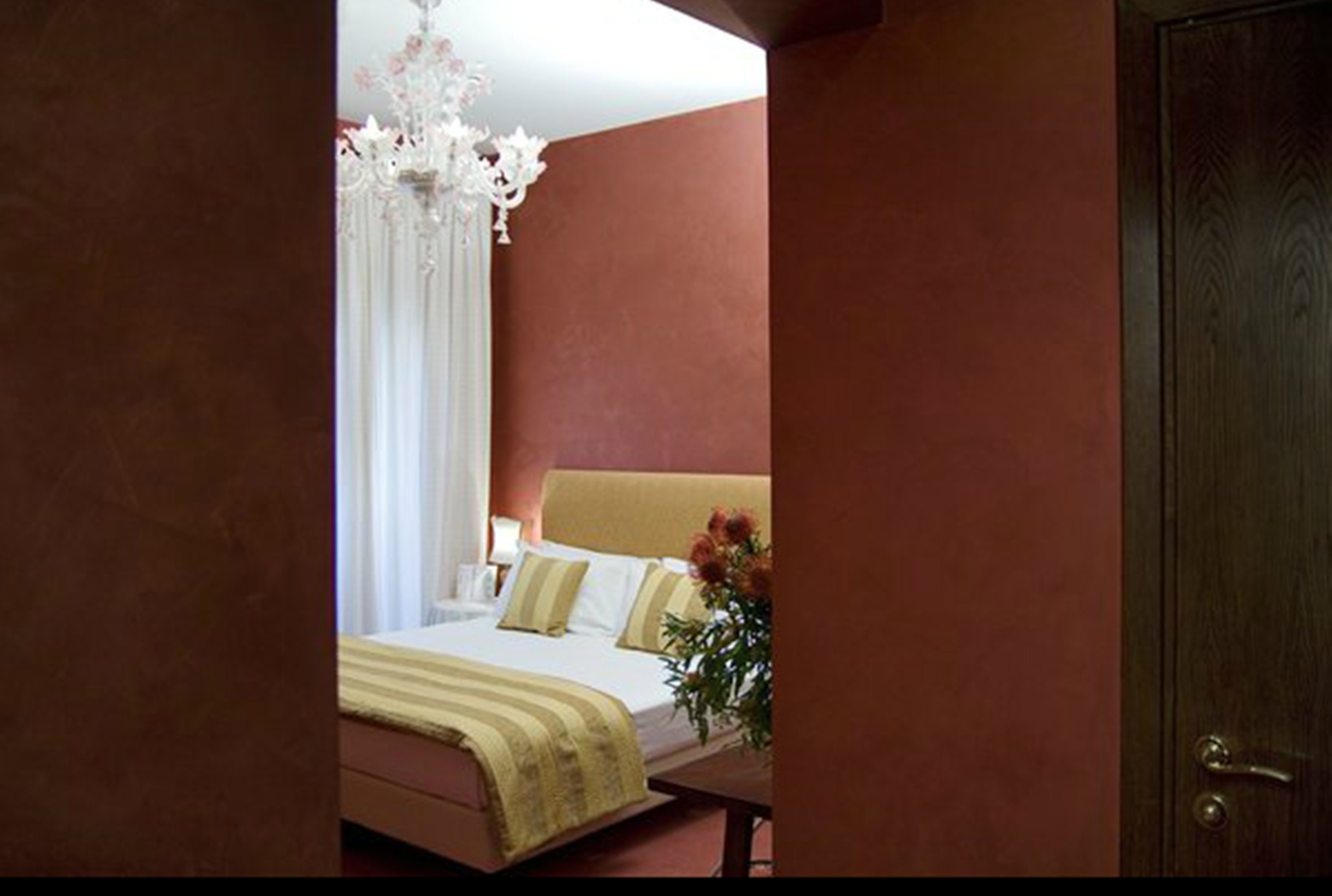 Hotel Columbia 17/70