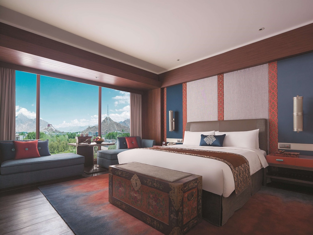 Shangri-La Lhasa 17/50