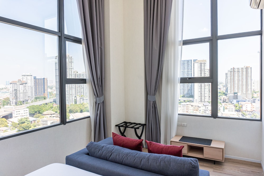 Ramada Plaza by Wyndham Bangkok Sukhumvit 48 30/50