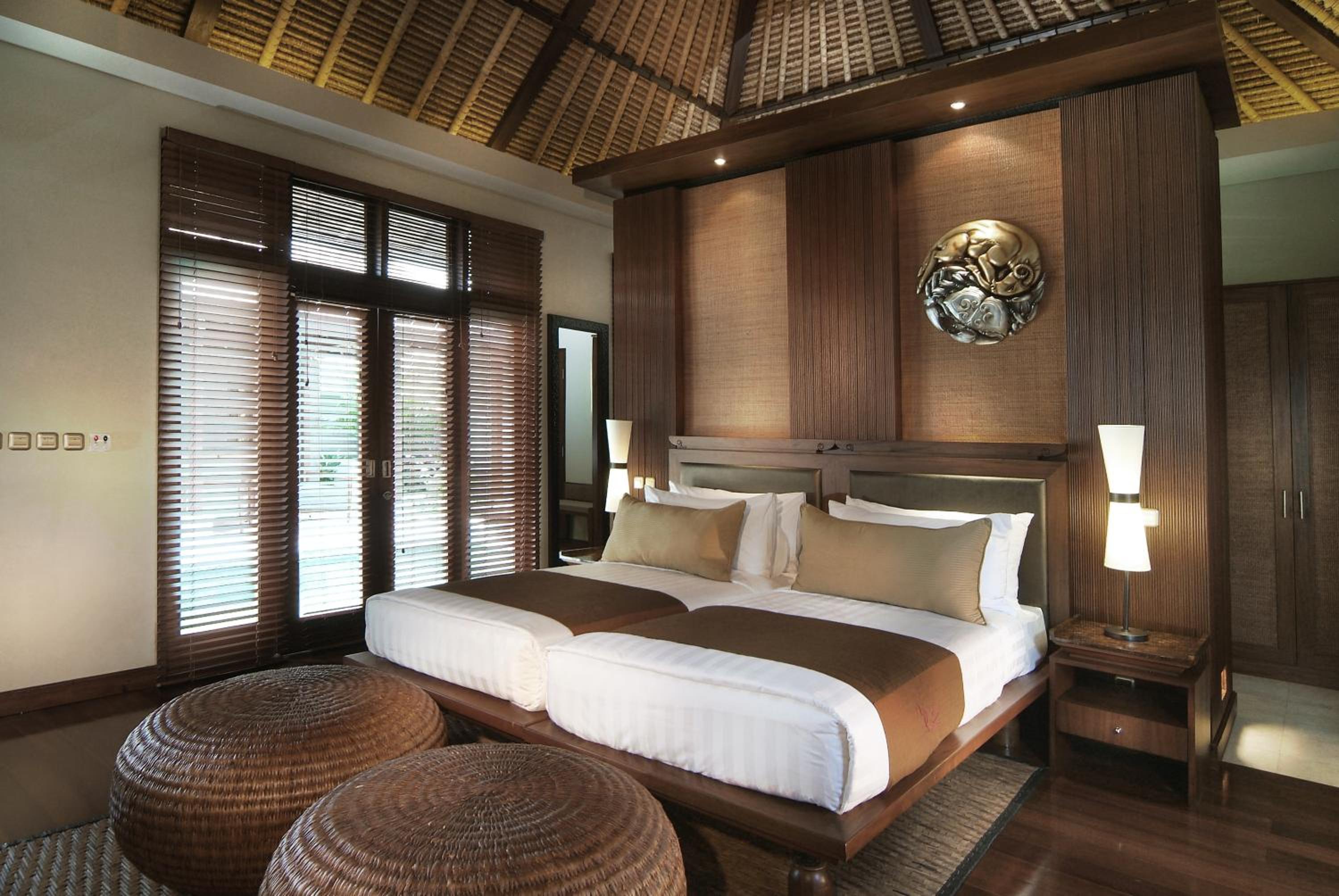 2 Bedrooms, Pool, Villa