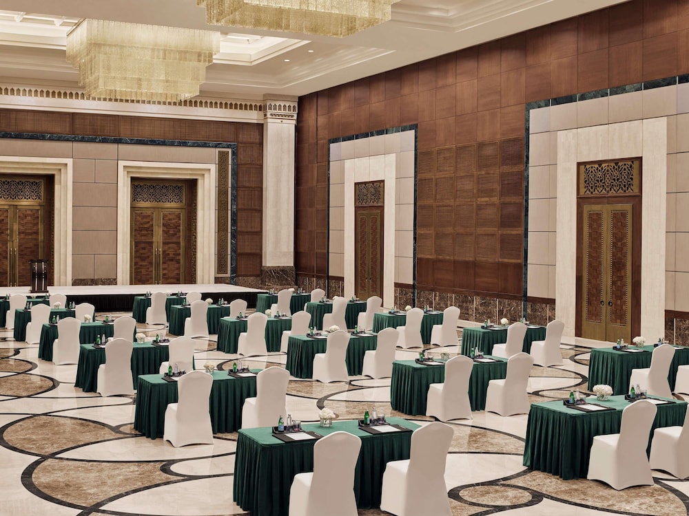 فندق ساعة مكة فيرمونت(Makkah Clock Royal Tower A Fairmont Hotel) 65/73