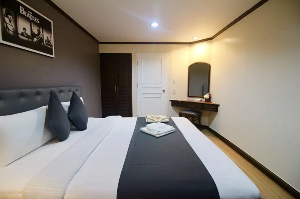 Yellow Ribbon Hills Boutique Suites 14/67