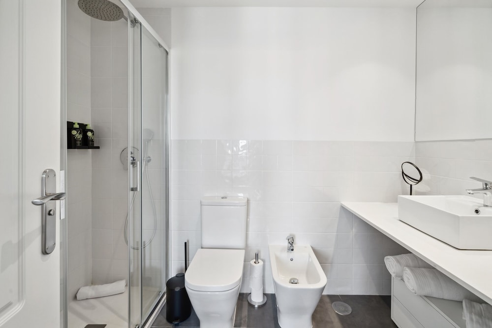 شقة بسرير كوين وسريرين فرديين بشرفة بـ3 غرف نوم مع أريكة، Limehome Madrid Calle de Nunez de Balboa 8/9