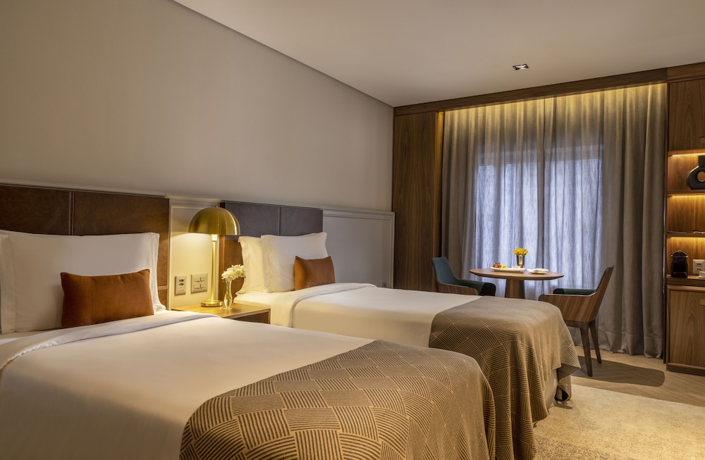 EXECUTIVE, APARTMENT, KING BED