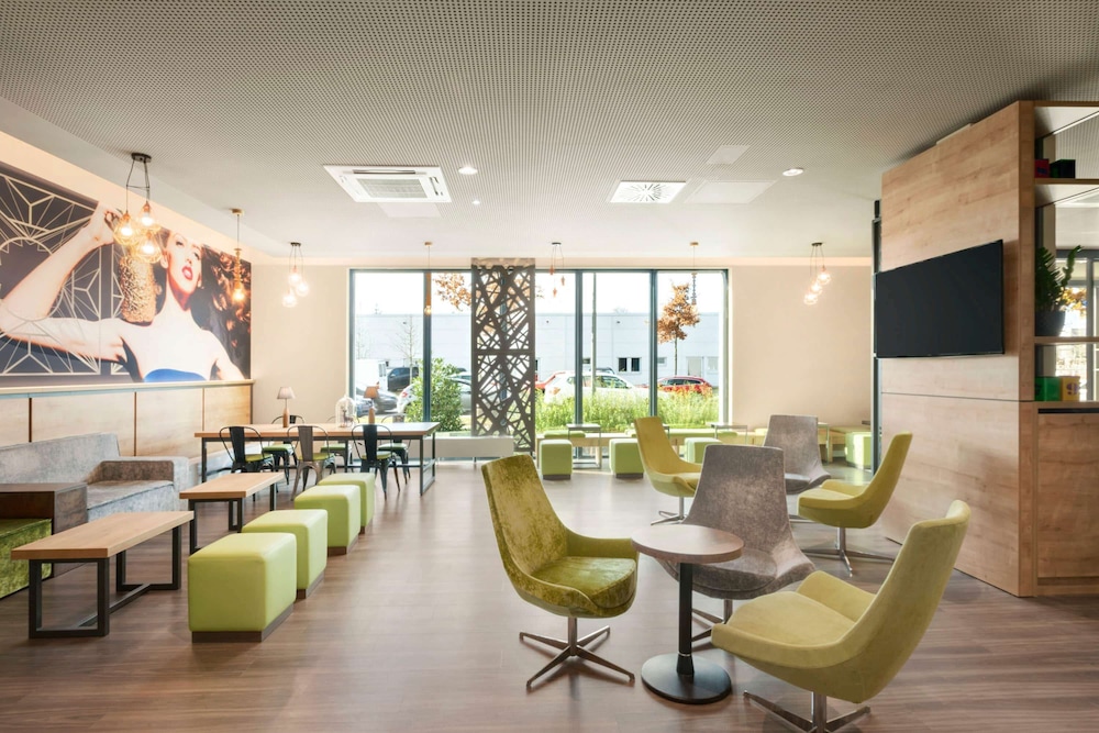 Super 8 by Wyndham Munich City North 15/30