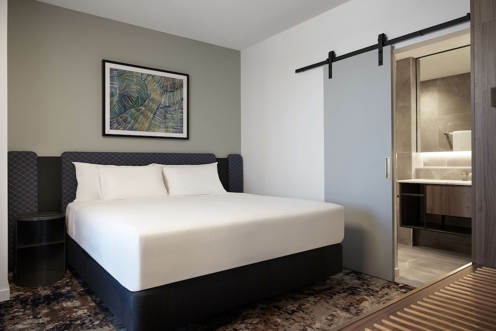 1 BEDROOM, PREMIER, APARTMENT