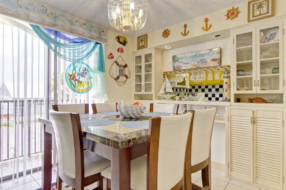 Sea Vista by South Padre Condo Rentals 30/50