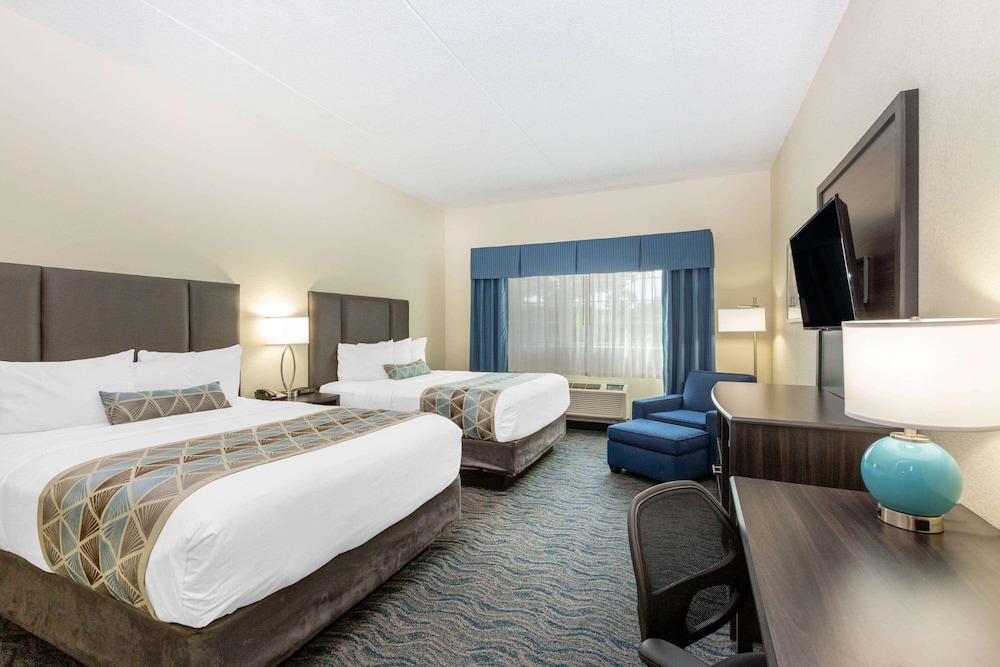 Baymont By Wyndham Des Moines Airport 13/56